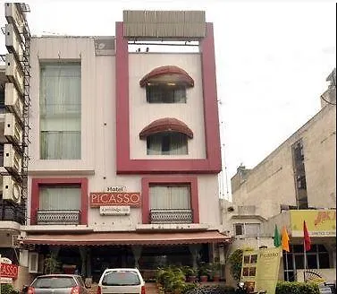 Hotel Picasso Paschim Vihar Delhi - Couple Friendly Local Ids Accepted India