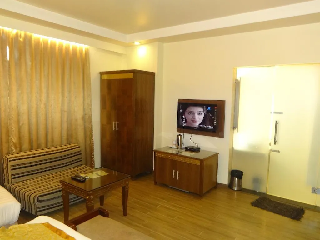 Hotel Picasso Paschim Vihar Delhi - Couple Friendly Local Ids Accepted 3*, Delhi (National Capital Territory of India) India