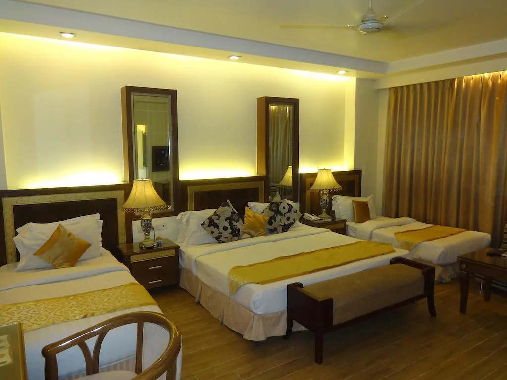 Hotel Picasso Paschim Vihar Delhi - Couple Friendly Local Ids Accepted India